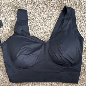 Supportive Seamless Black Sports Bra - Women Intimates & Sleepwear